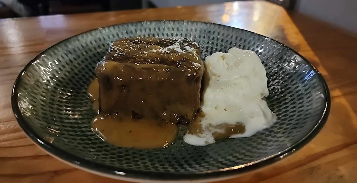 Sticky Date Pudding, Rocklea Hotel