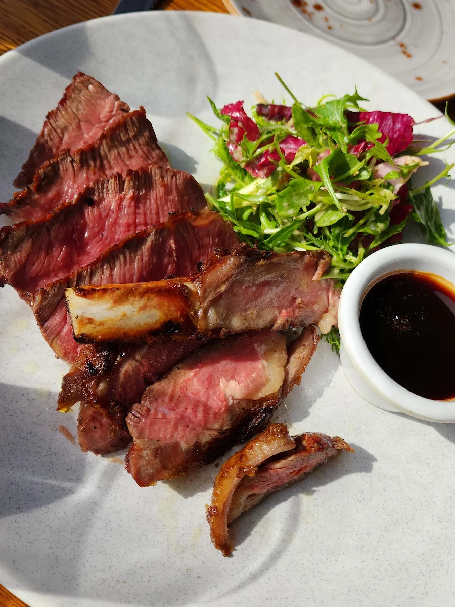 Black Angus Beef Tataki, Waterfront Southgate