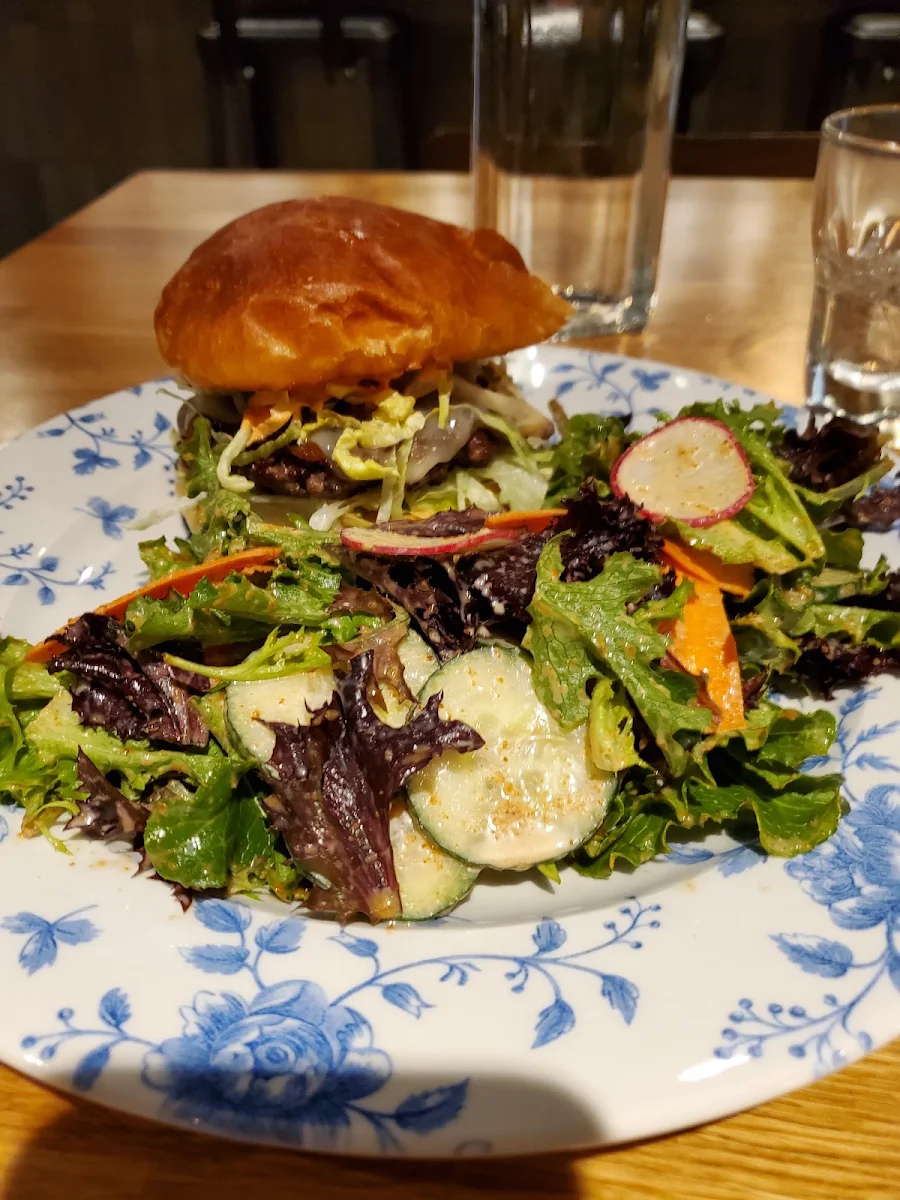 Highlights, Blend Bistro