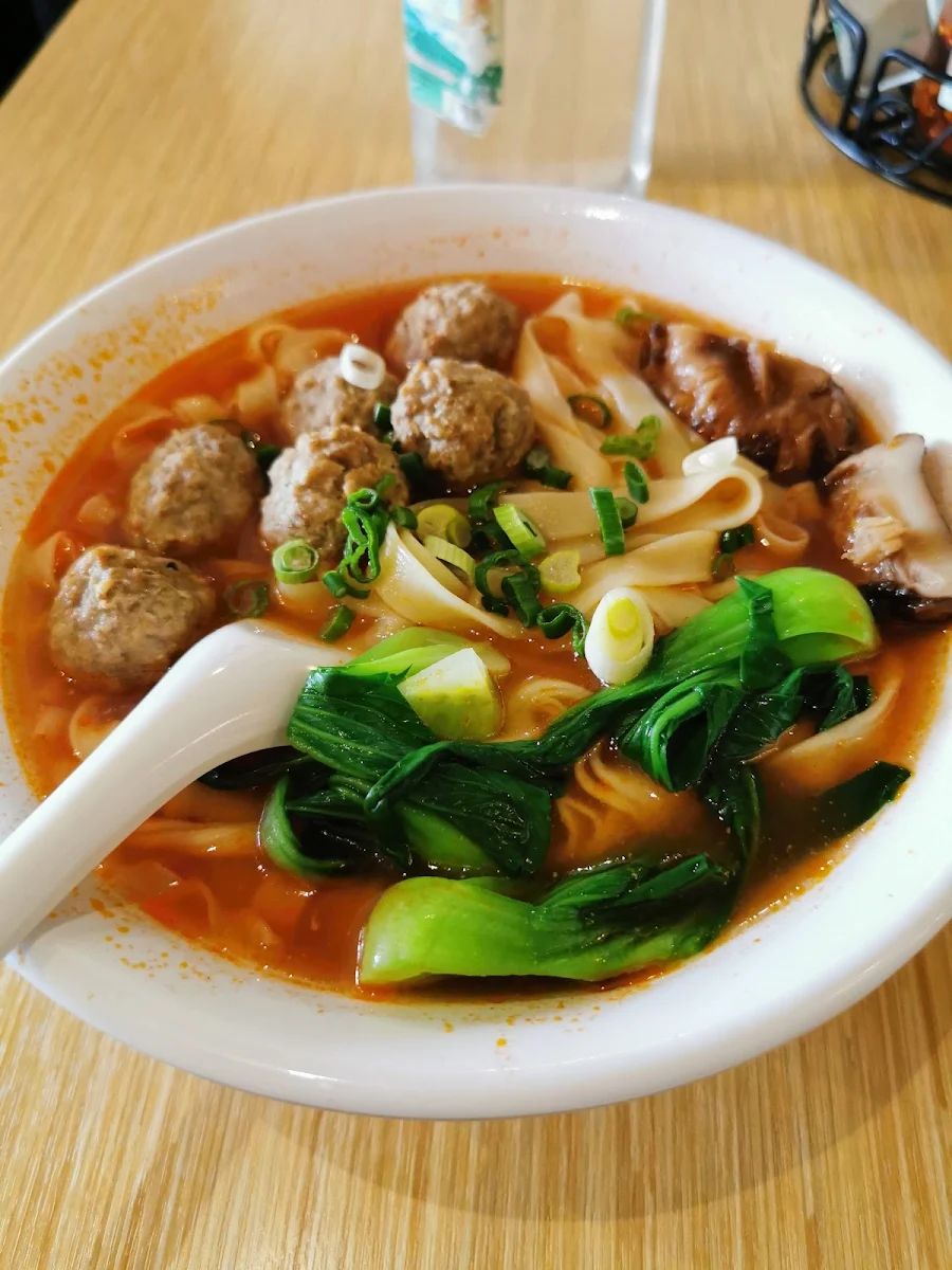 Tomato Beef Noodle