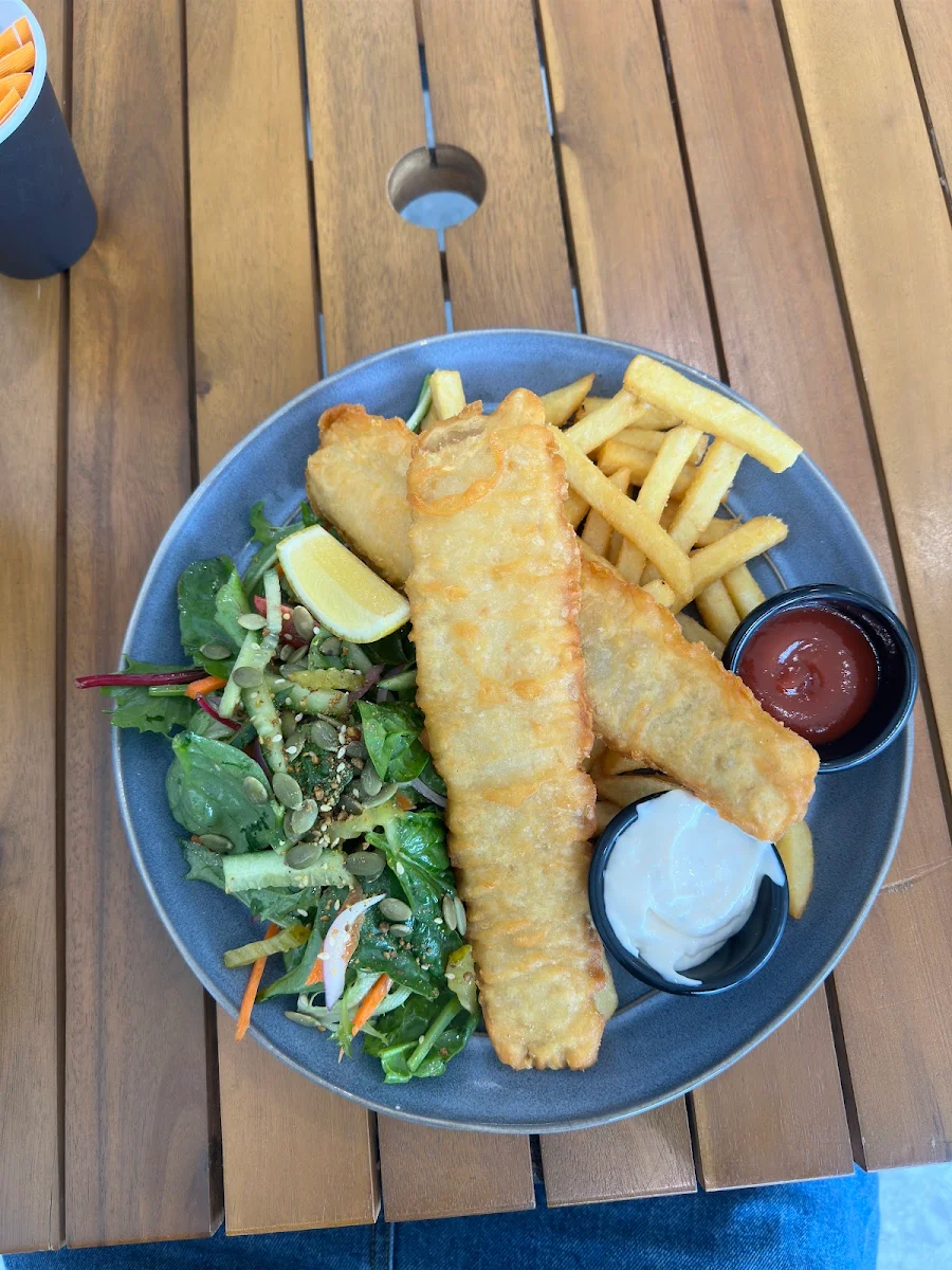 Fish and Chips, 10/10 cafe