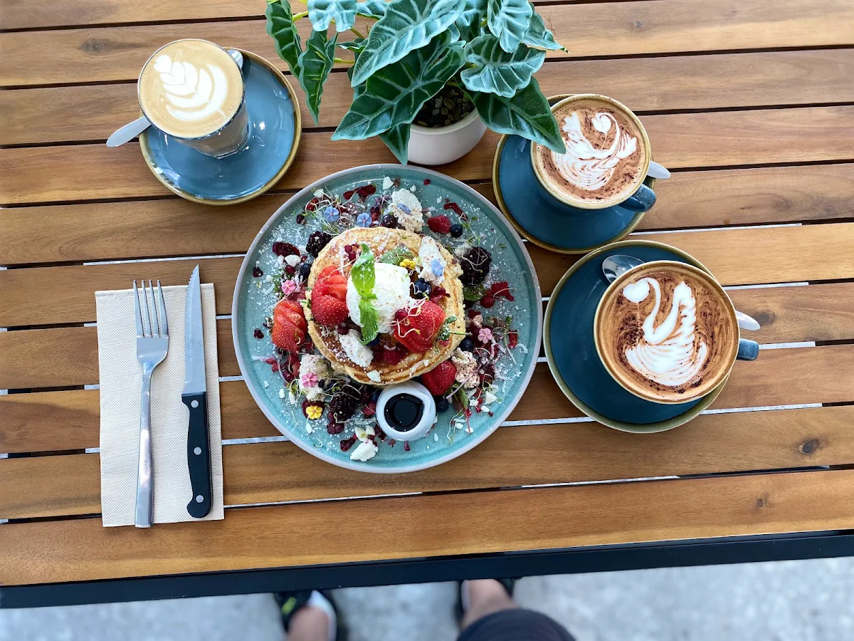 Highlights, 10/10 cafe