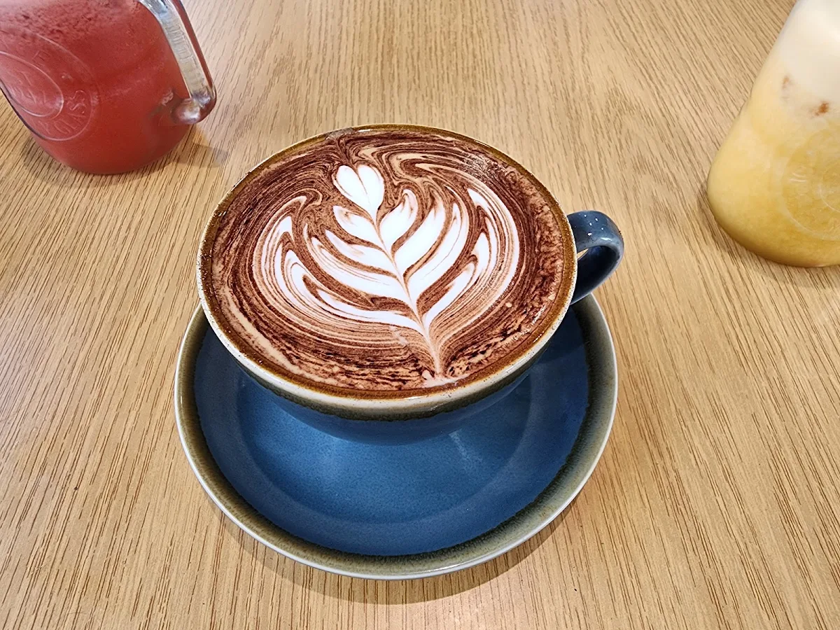 Highlights, 10/10 cafe