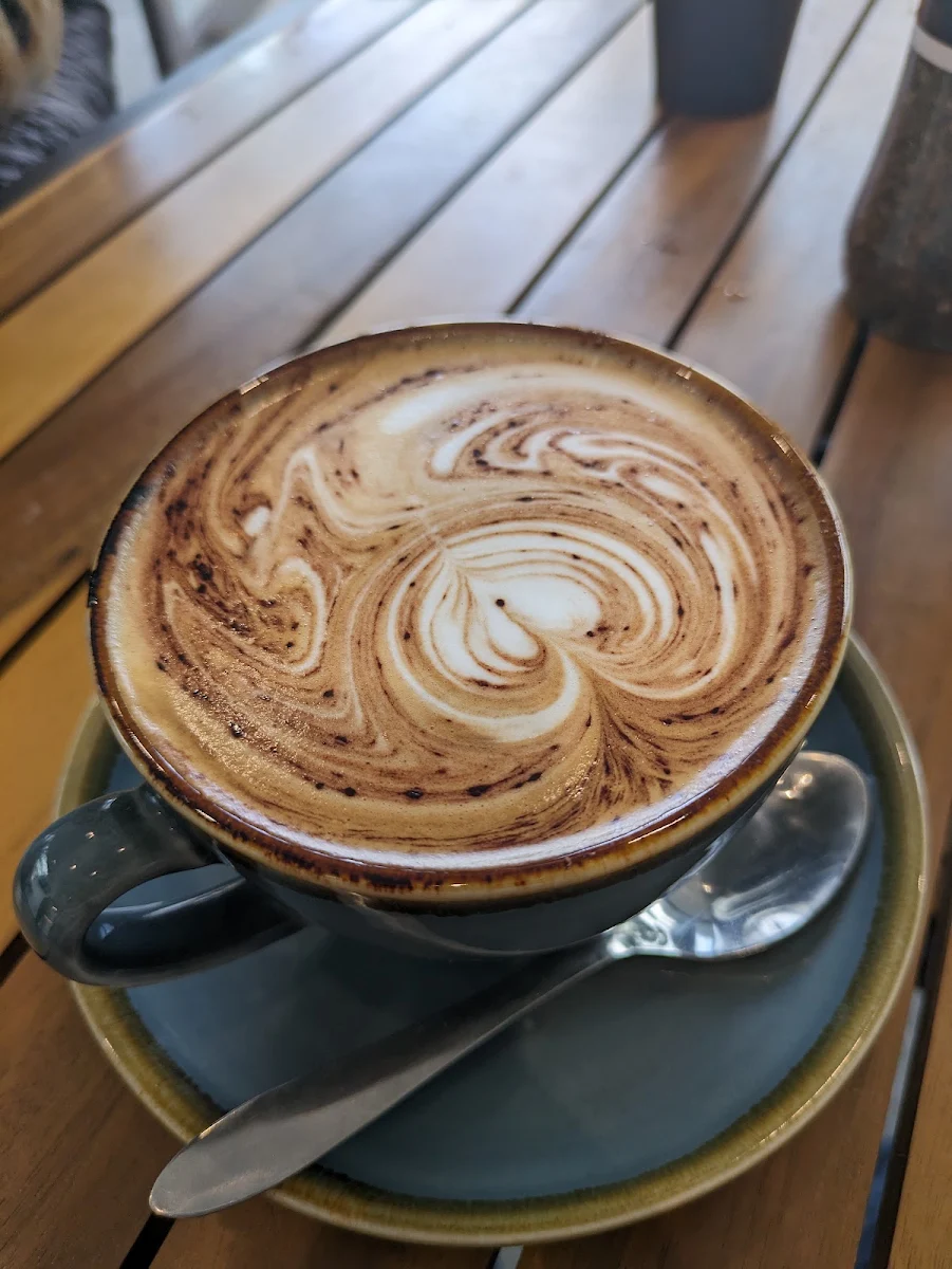 Oat Flat White, 10/10 cafe