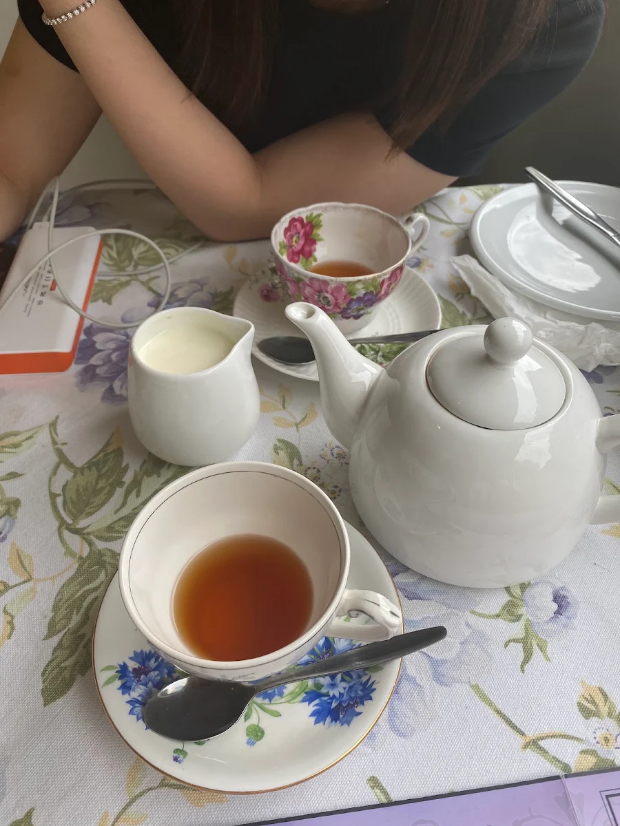 Highlights, Lady Lavender's Tea Room