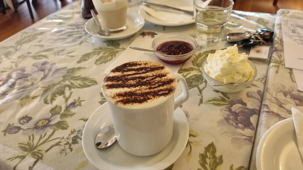 Highlights, Lady Lavender's Tea Room