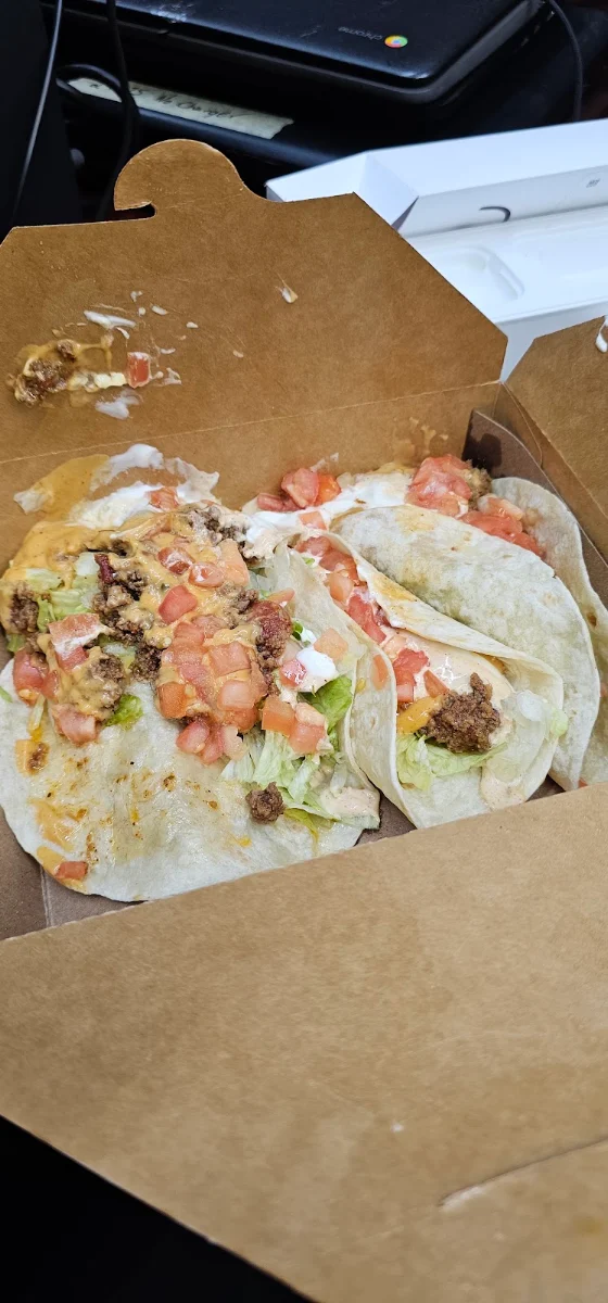 Cheesy Beef Taco, barBURRITO