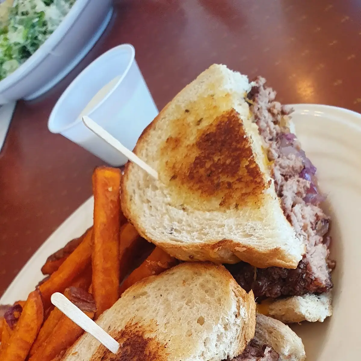 Burger with Sweet Potatoes