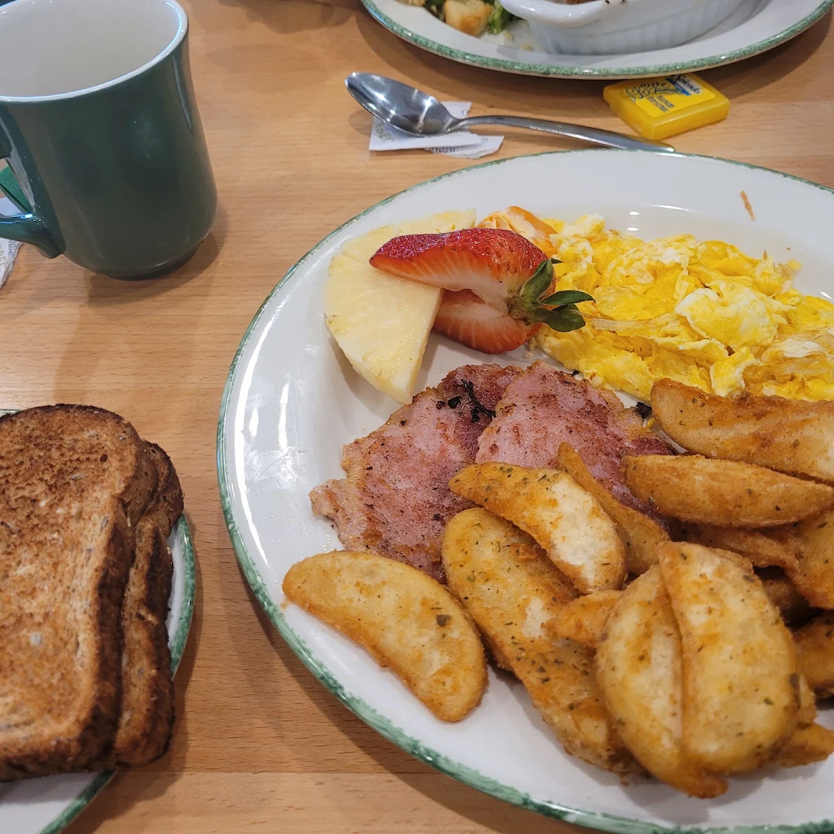 Peameal Bacon Scrambled Eggs and Home Fries