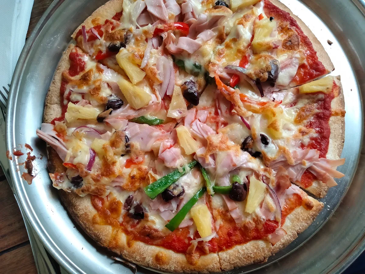 Capricciosa, Cargo Bar Pizza Lounge