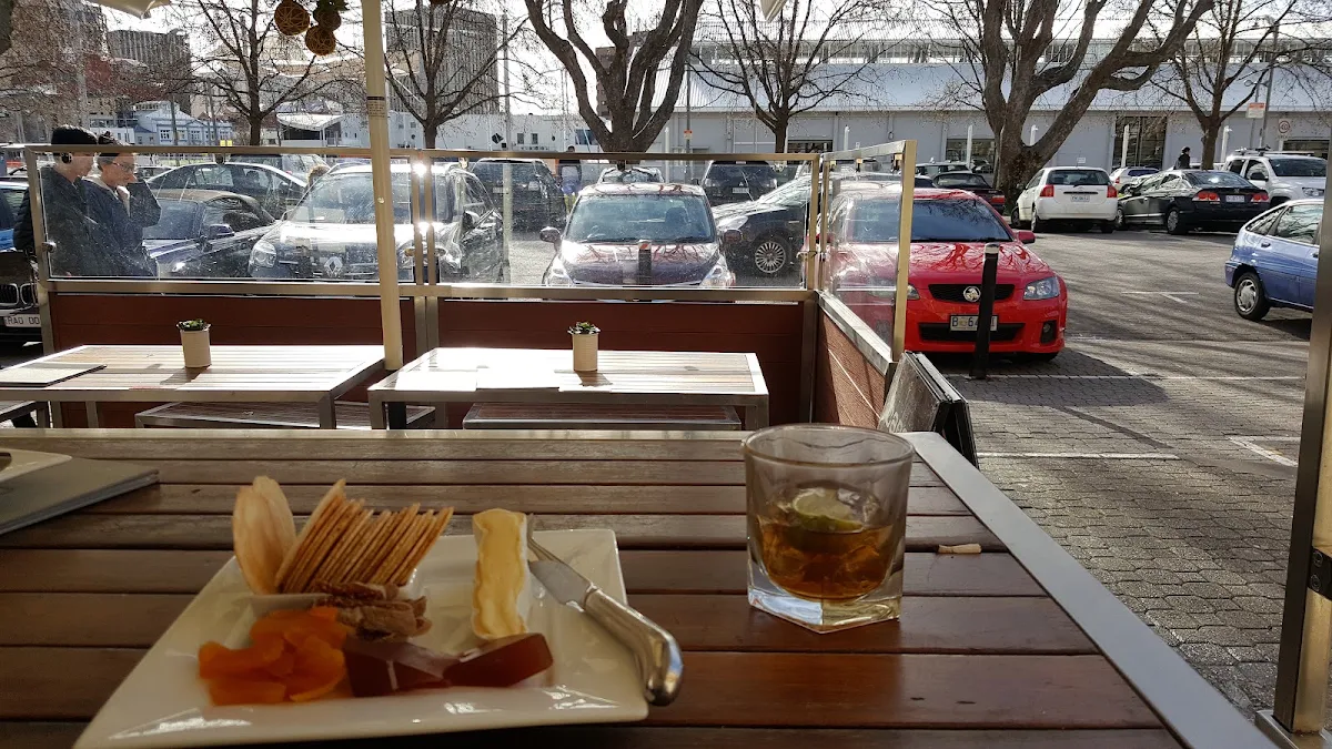 Sunday Session, Cargo Bar Pizza Lounge