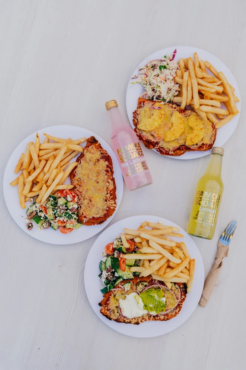 Highlights, Harrys Schnitzel Joint Marketown