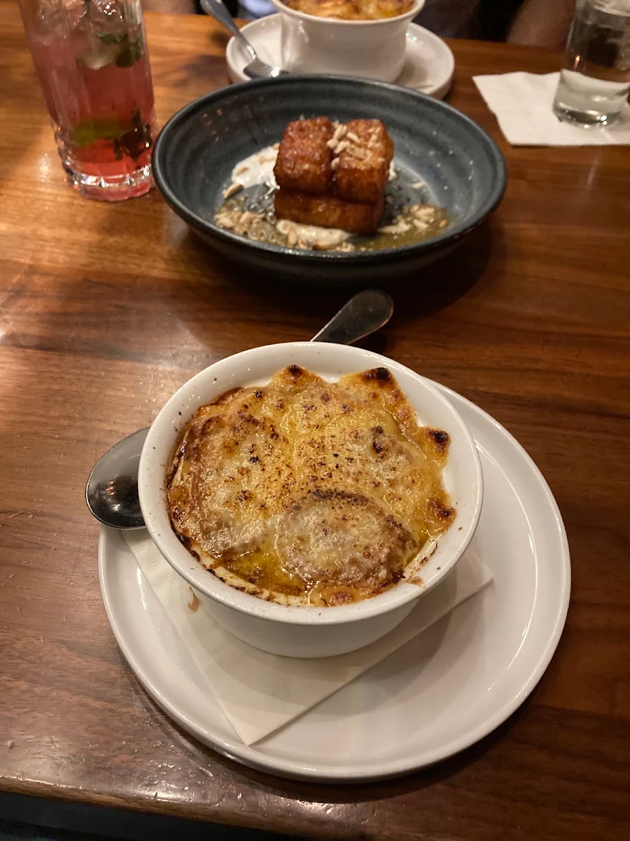 Soupe À l'oignon Gratinée