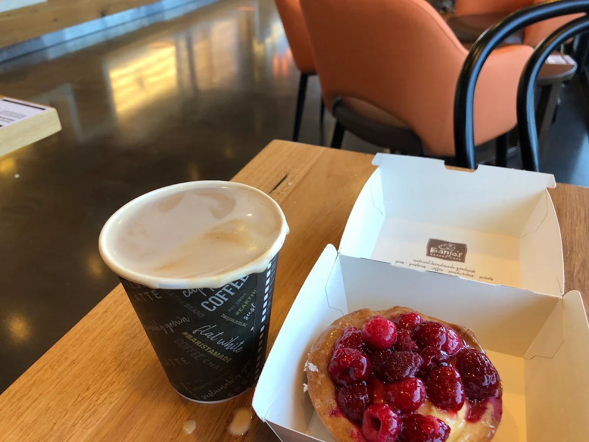 Box of 6 Pies Value Deal, Banjo’s Bakery Café – Edmonton (Drive Thru)