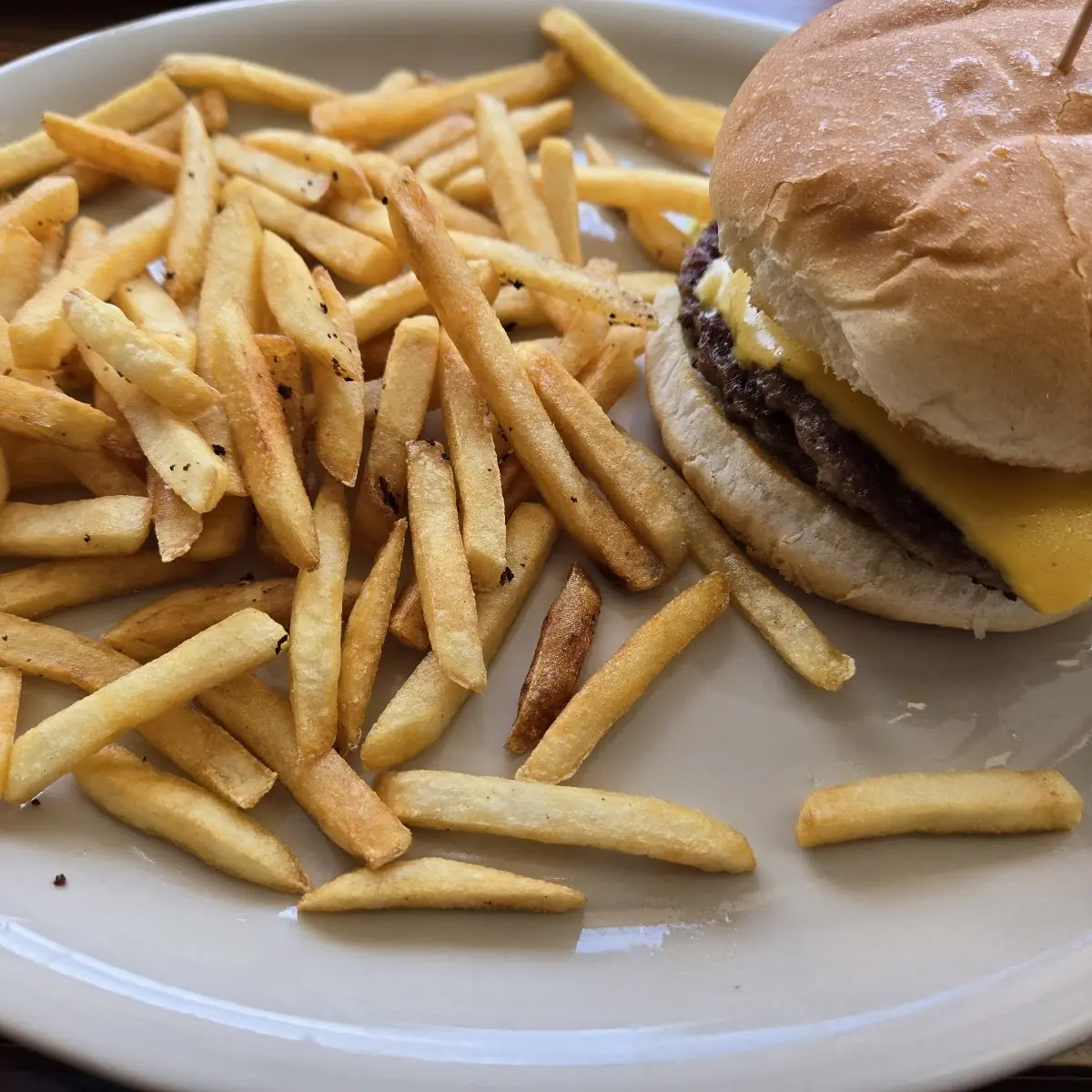 Hamburger & French Fries