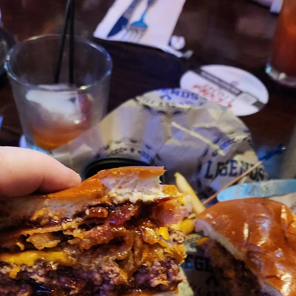 Legends Burger