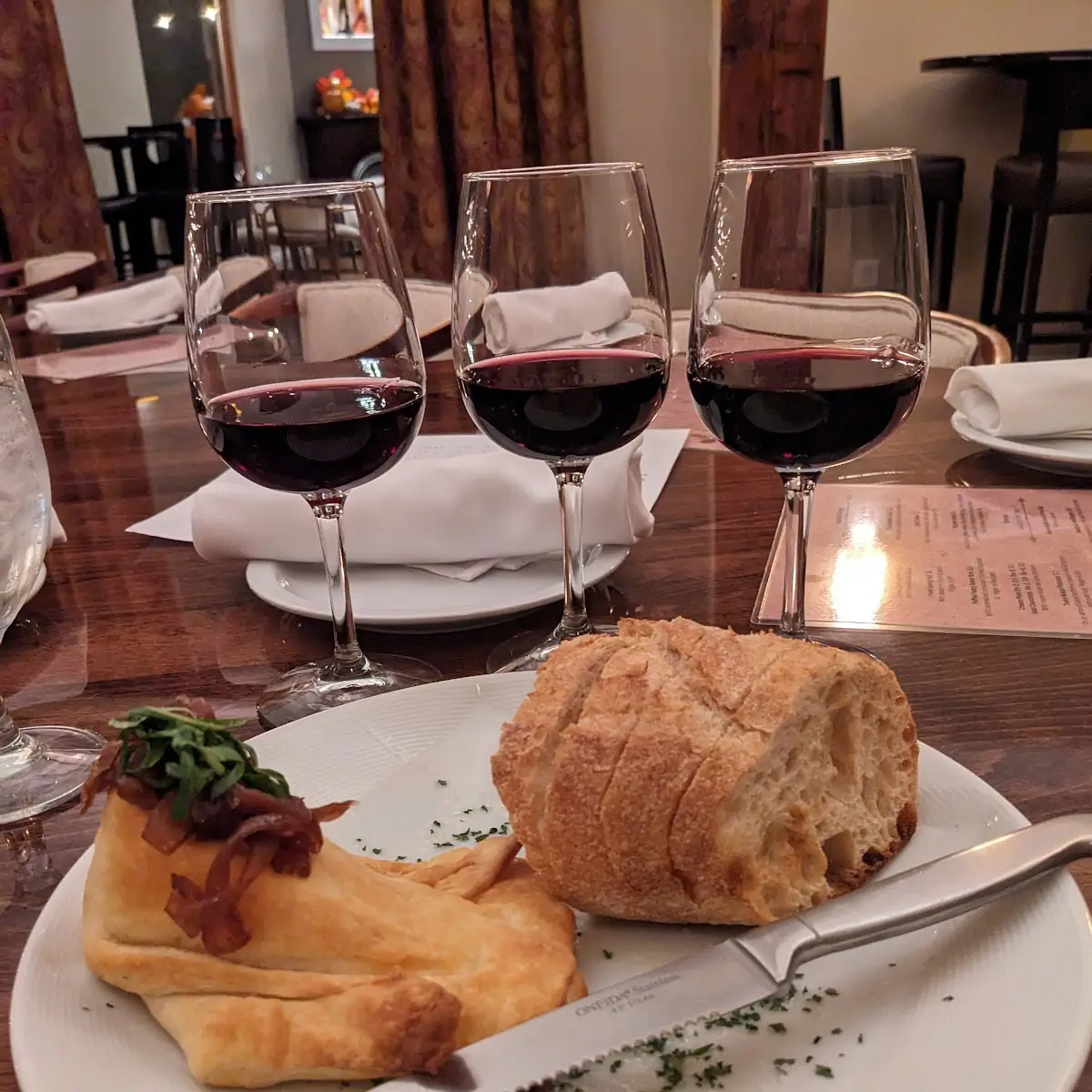 Puff Pastry Brie with Caramelized Onions