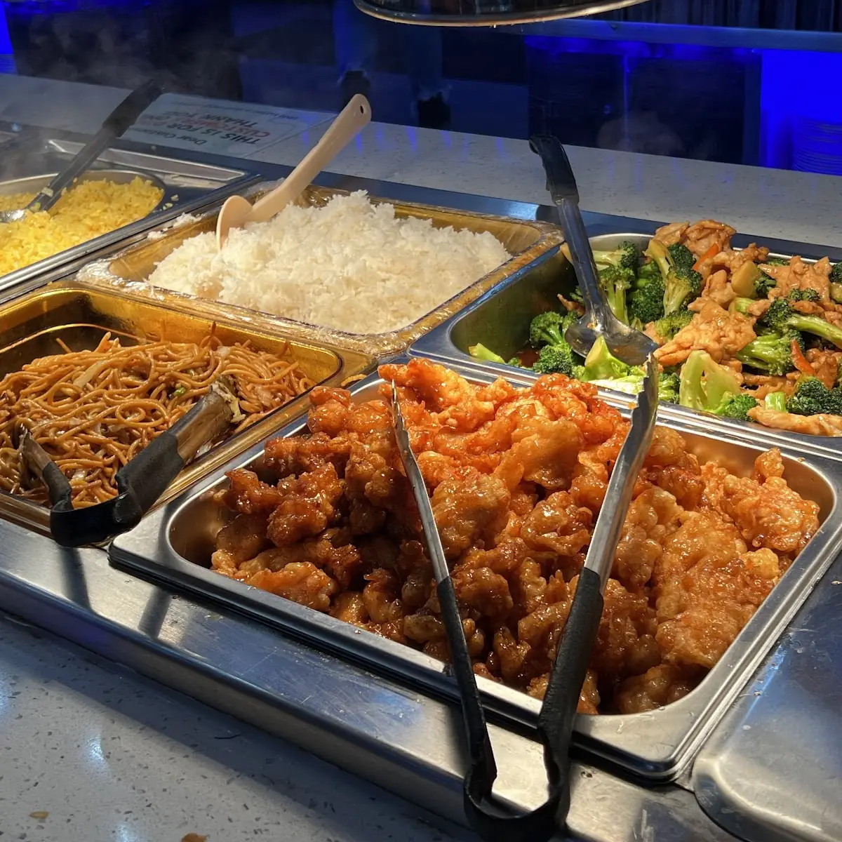 Rice Noodle and Soup Buffet Selection