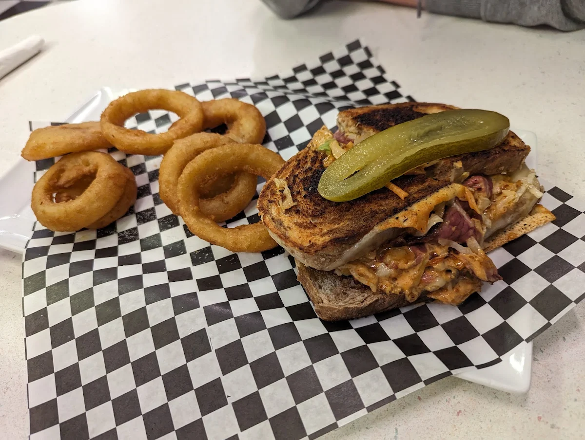 Highlights, Johnny's Jukebox Diner
