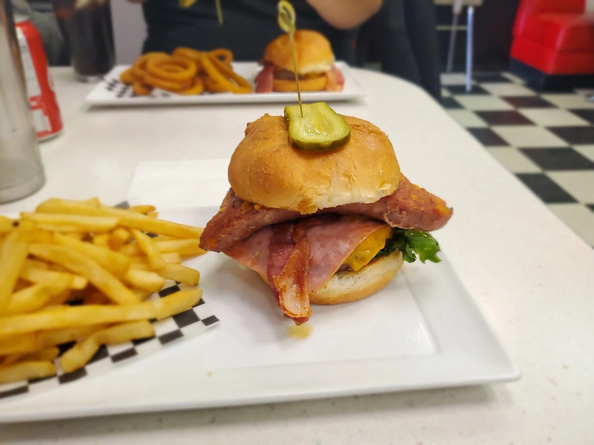 Highlights, Johnny's Jukebox Diner