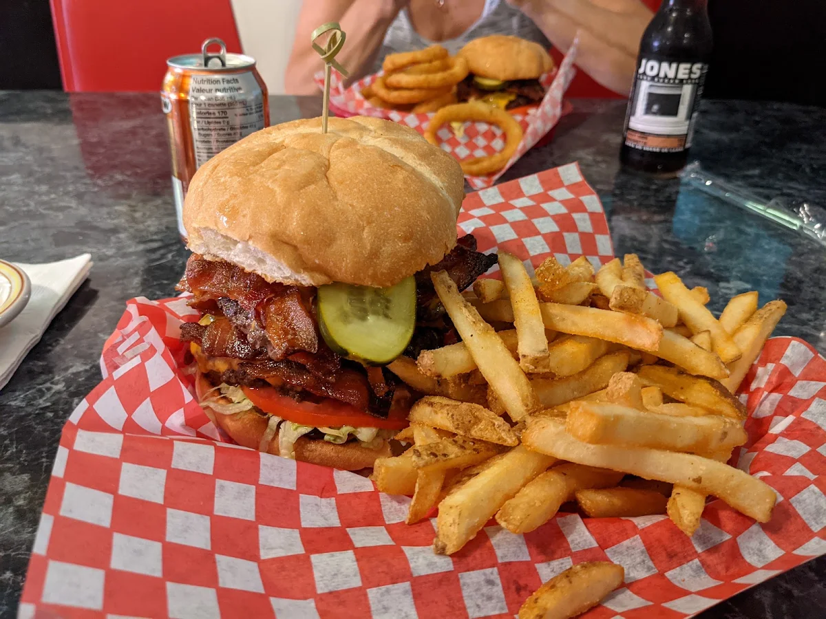 Hungry Man Burger, Johnny's Jukebox Diner