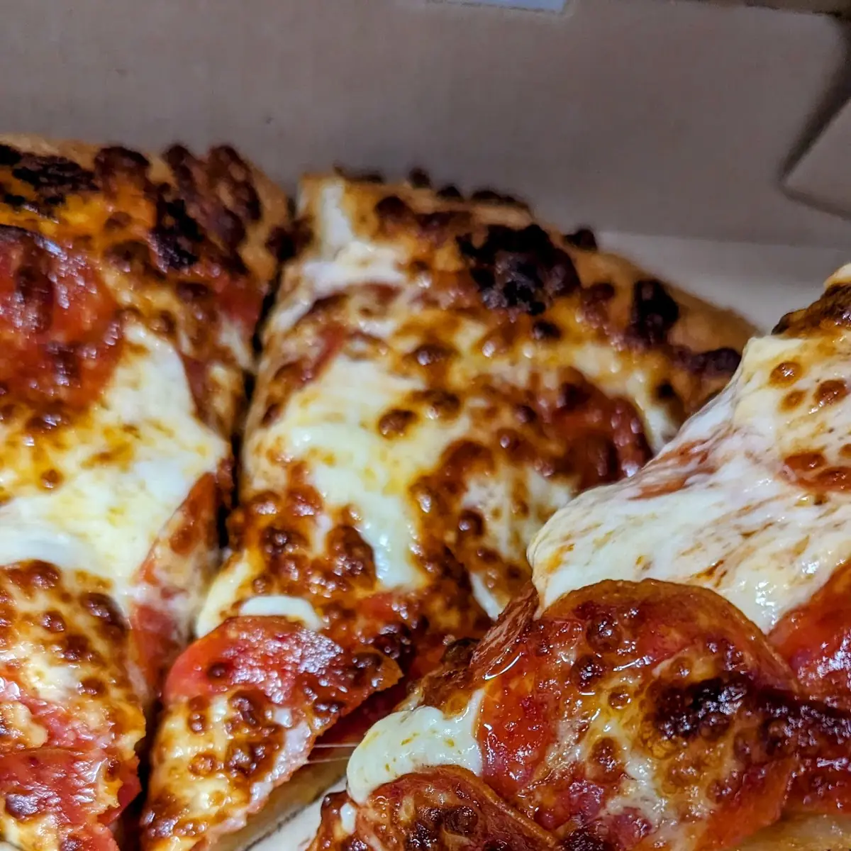 Pepperoni Hand Tossed Pizza