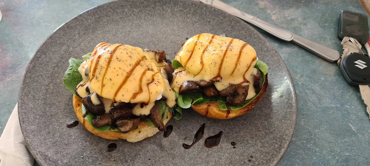 Eggs Benedict