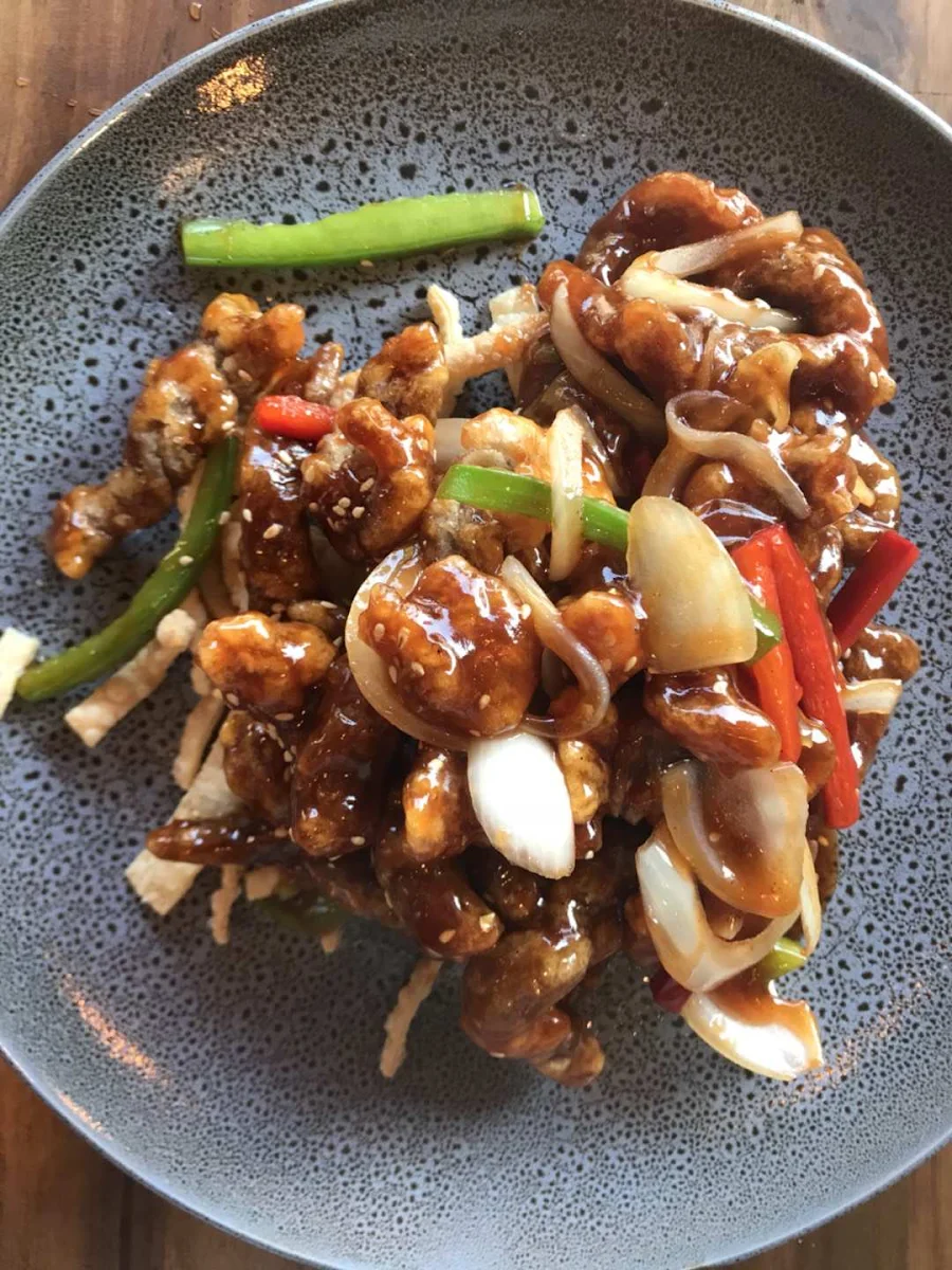 cn4 Stir Fried Chicken & Cashew Nuts, Tasty Asian