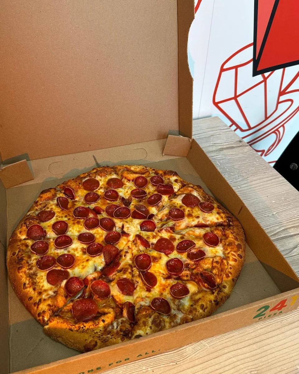 Highlights, 241 Pizza