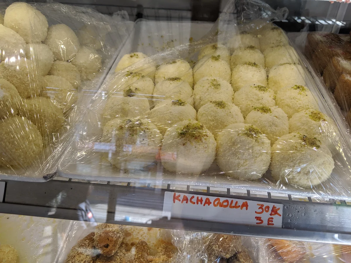 Kacha Golla, Dhaka Delight