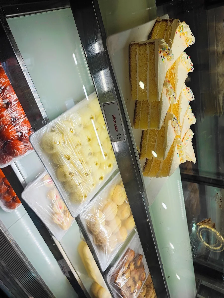 Sweets and Pastry Cakes, Dhaka Delight