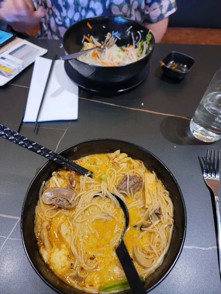 Combination Laksa, Food World Asian Fusion