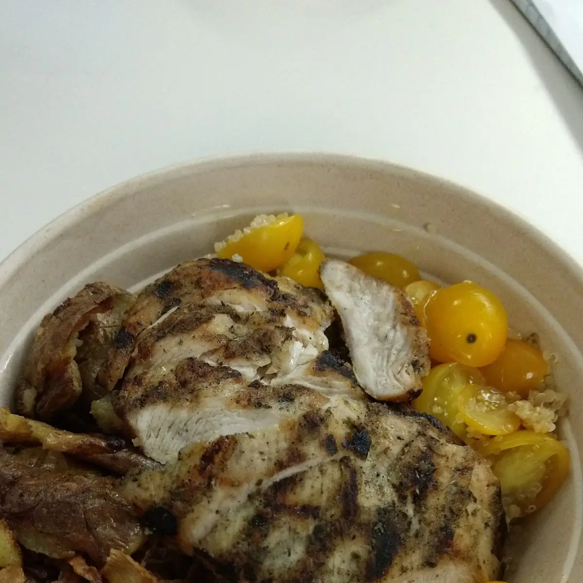 Grilled Chicken Quinoa Bowl