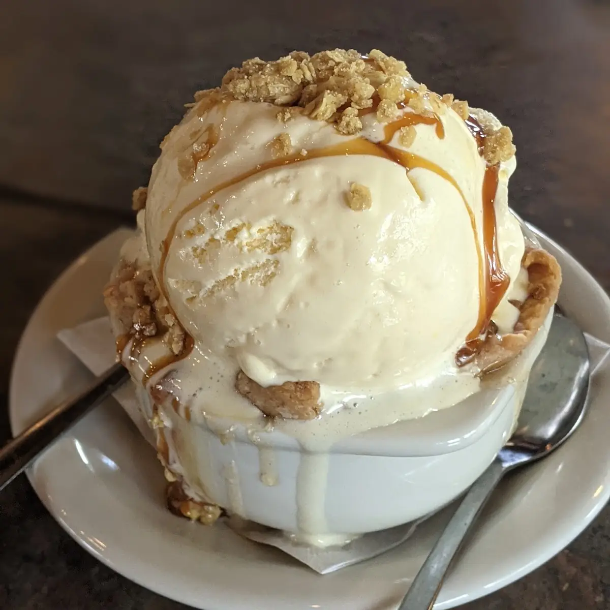 Deep Dish Caramel Apple Pie