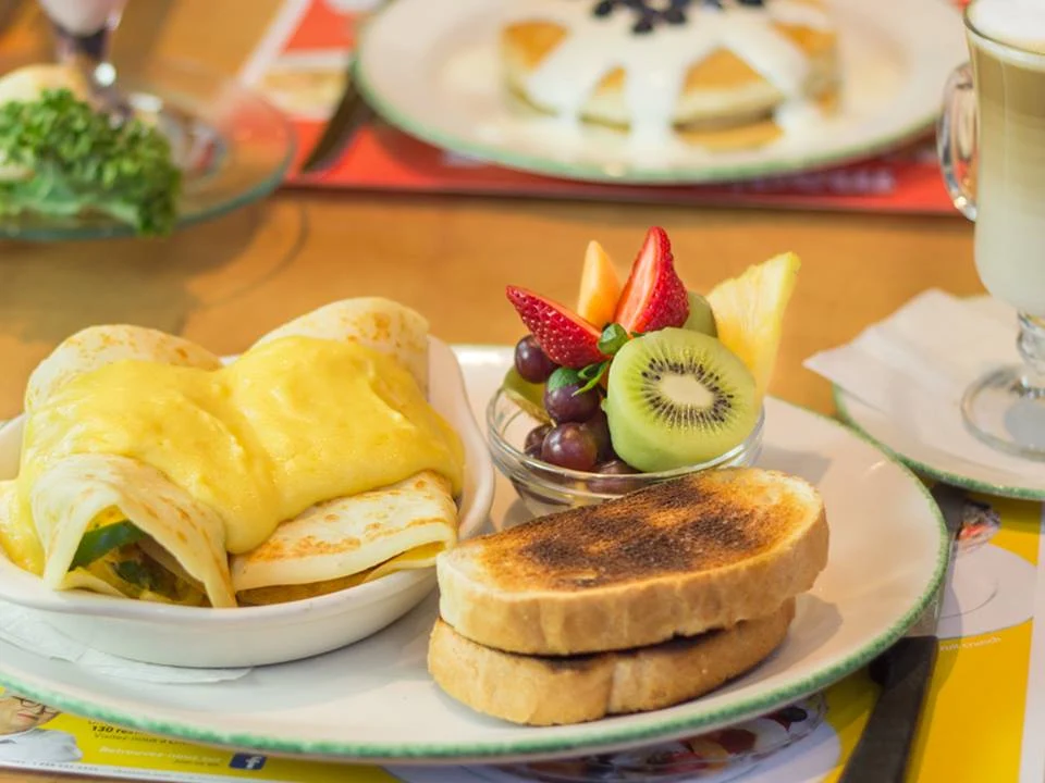 Cora's, Cora's Breakfast & Lunch