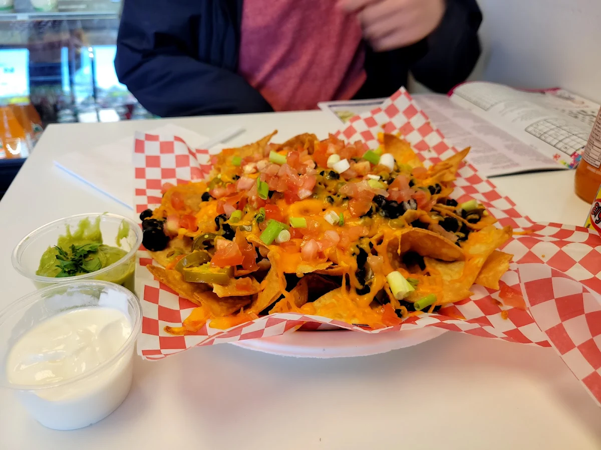 Buenos Nachos, Sabrosito Restaurant (formerly Don Oso's)