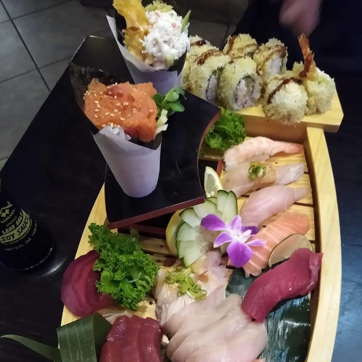 Sashimi Combo B Online
