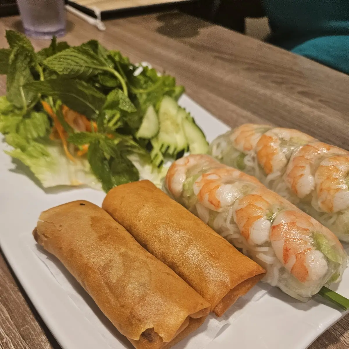 Eggs Rolls Y Spring Rolls