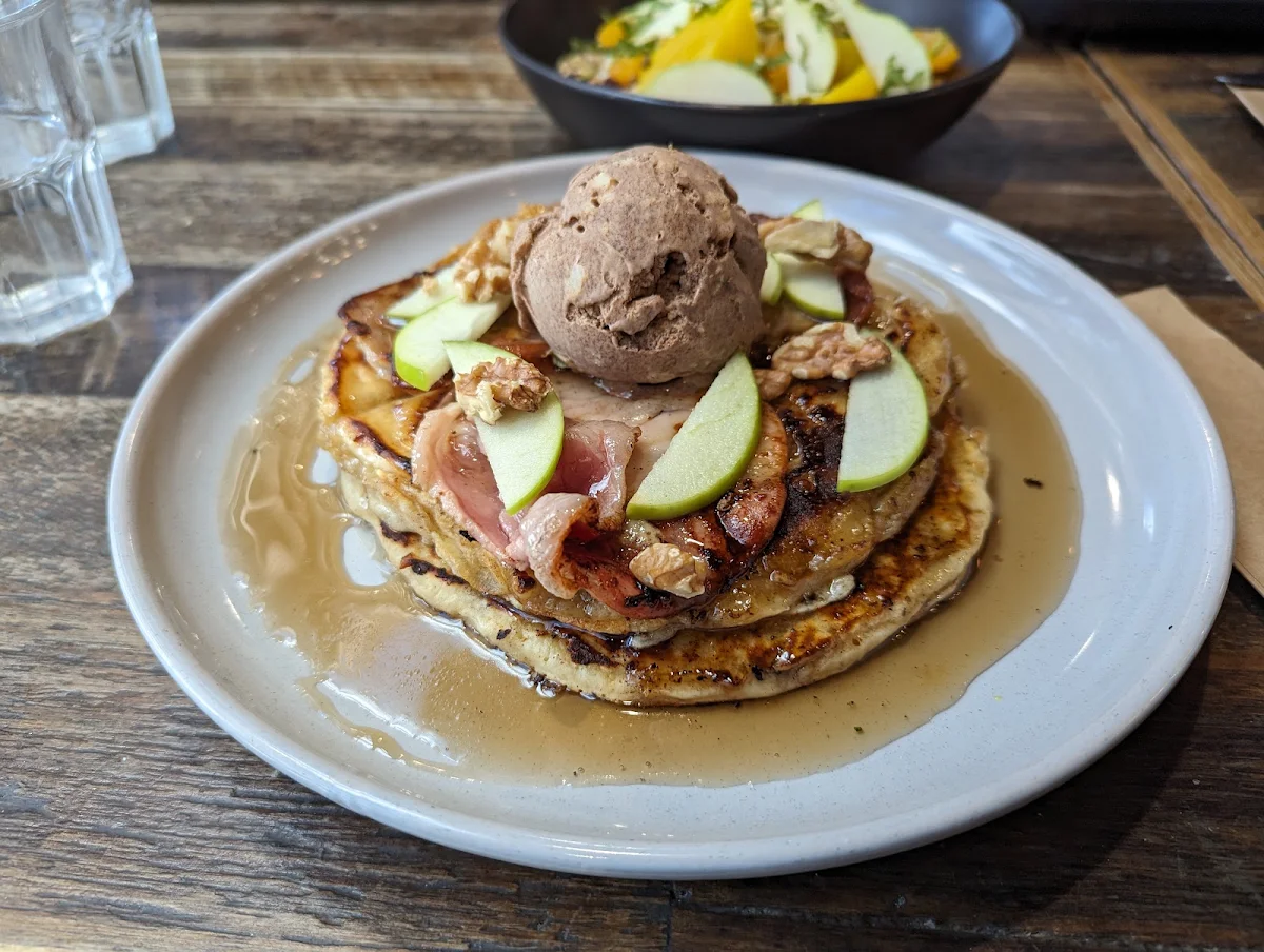 Highlights, Golden Brew Cafe Mornington