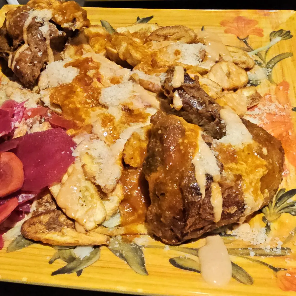 Pollo Frito Con Tajadas
