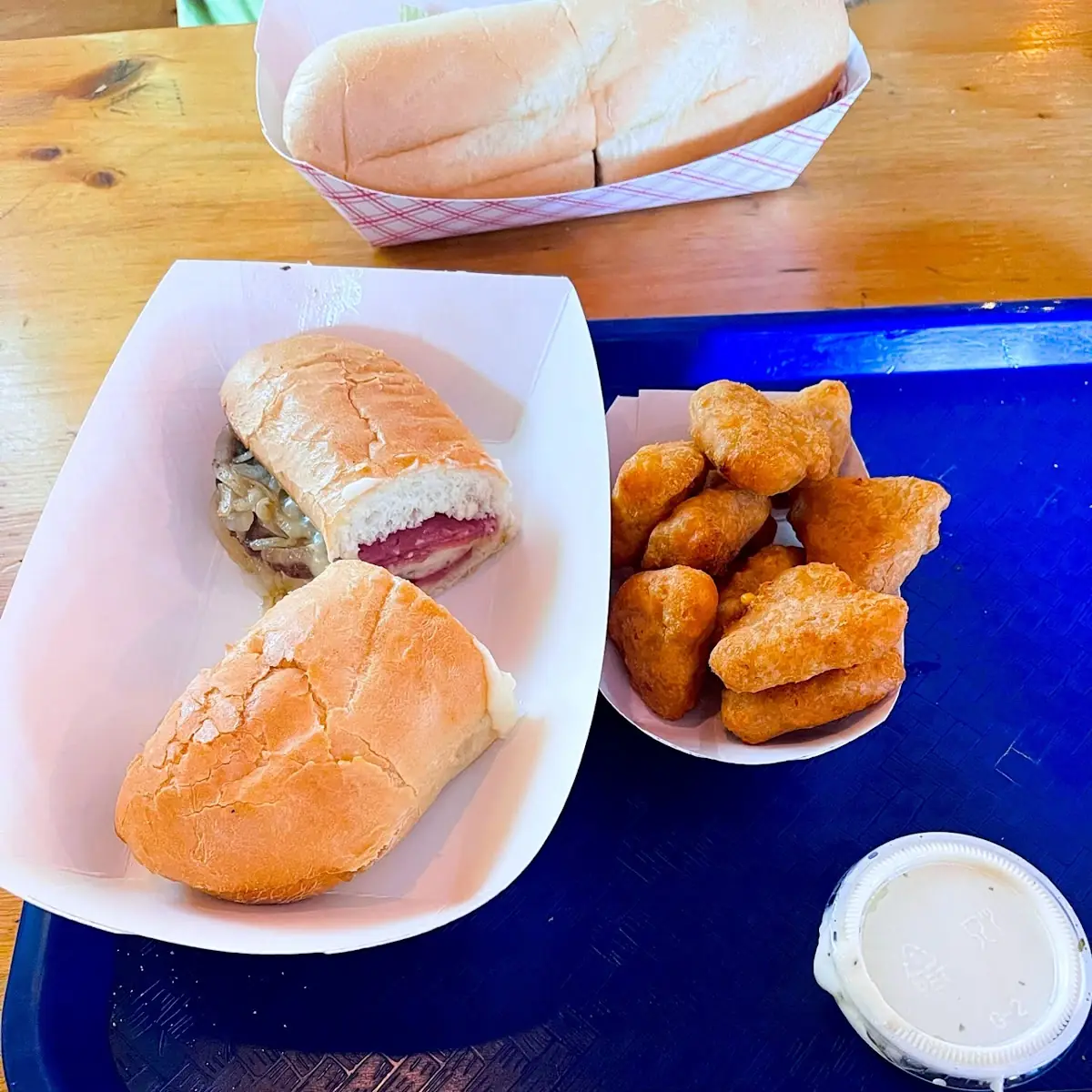 Burger w Mac N Cheese