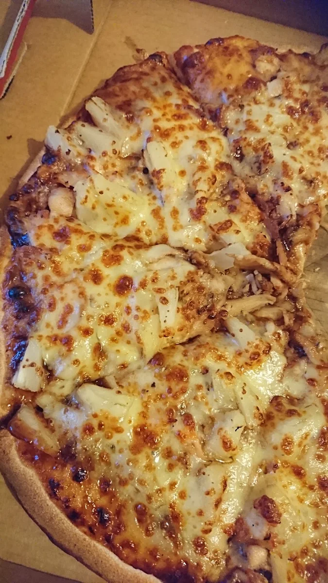 BBQ Chicken Pizza, Mamma Mia Pizzeria