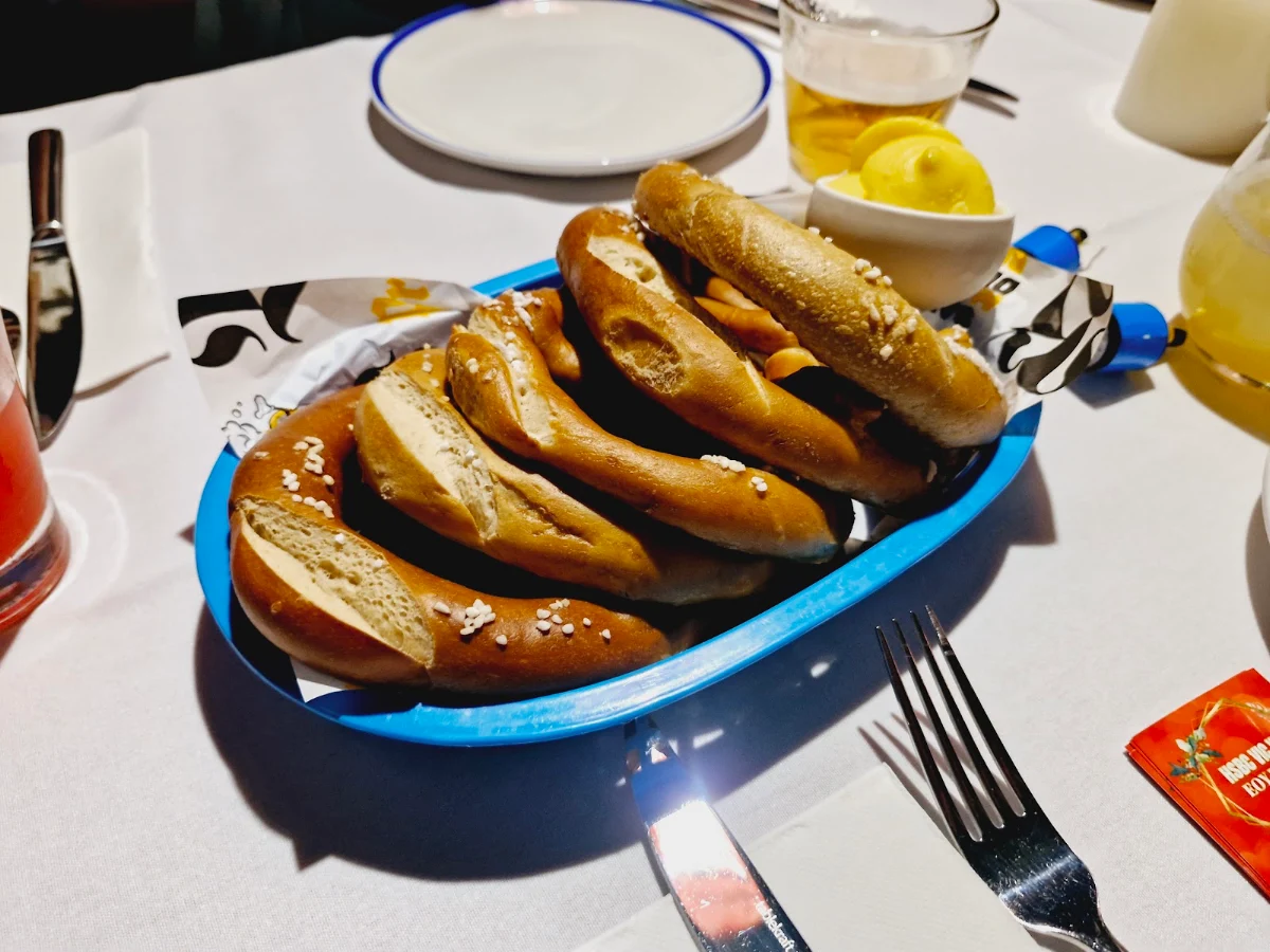 Warm Haus Pretzel