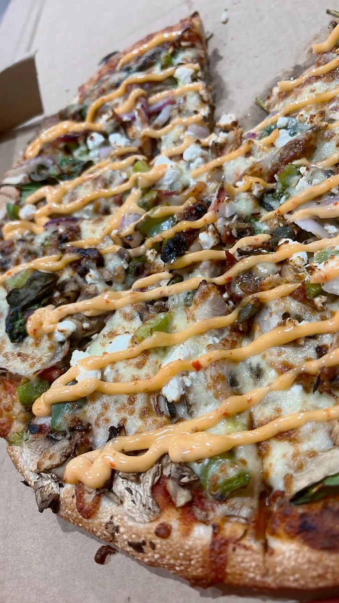 Highlights, Maseys Pizza