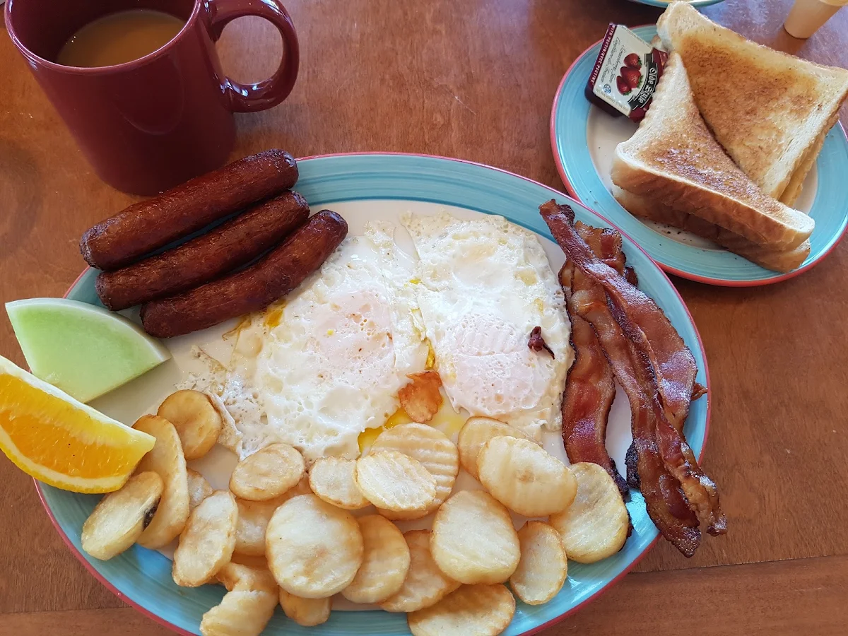Highlights, PJ's Restaurant Dining Lounge