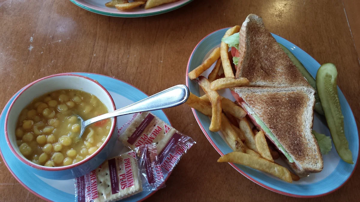 Highlights, PJ's Restaurant Dining Lounge