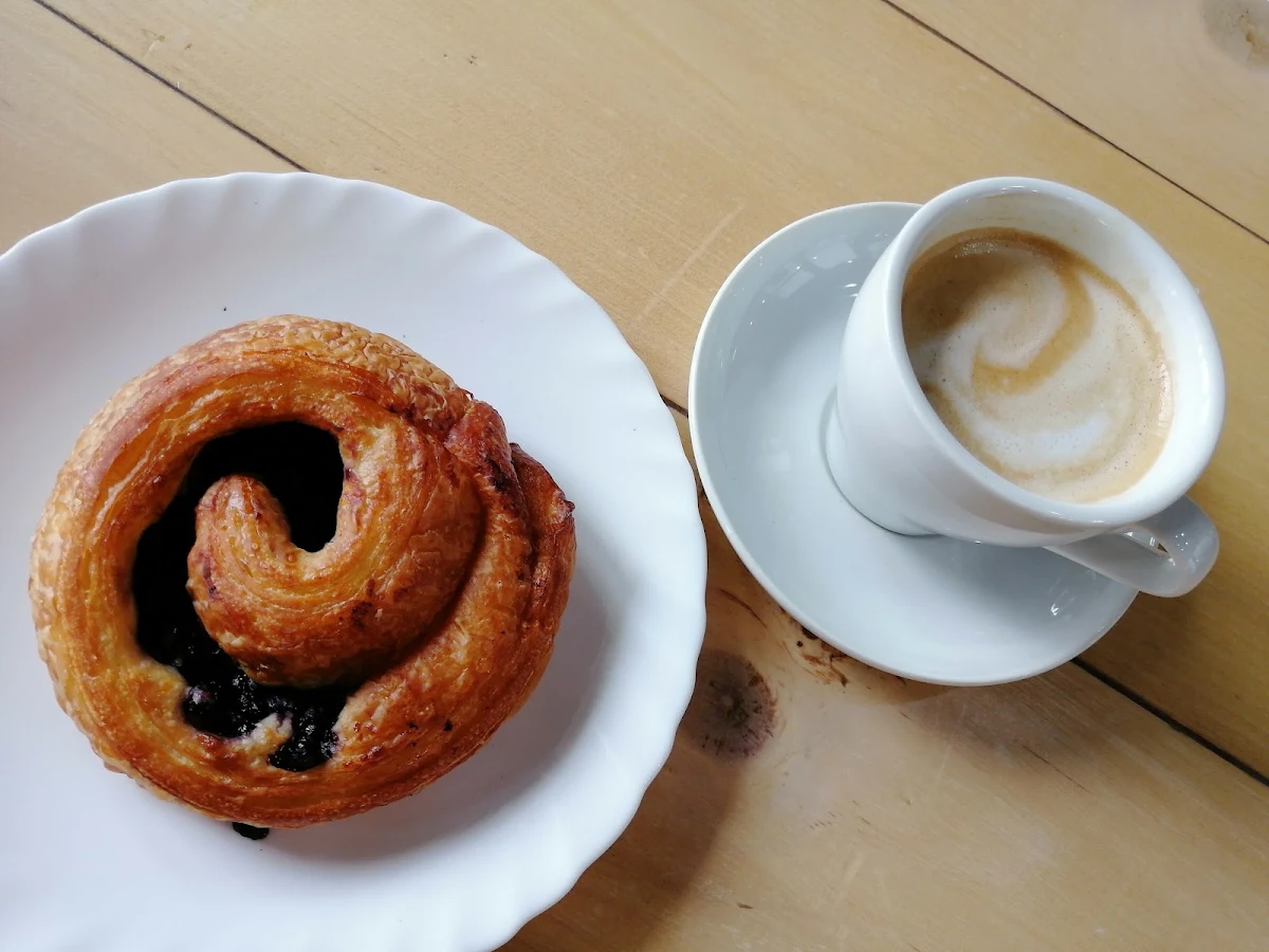 Croissant and Home, Pains D'exclamation
