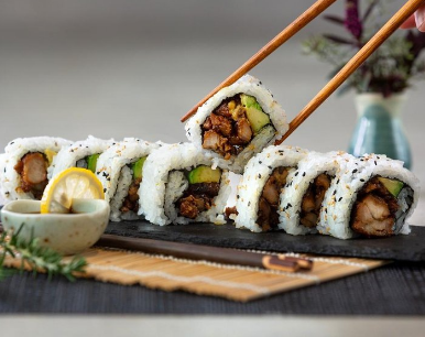 Highlights, Kan Sushi & Poke