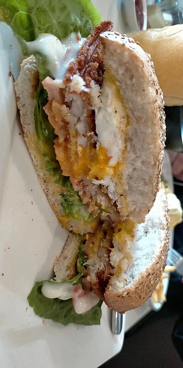 Chicken Burger, Urban Chill Cafe