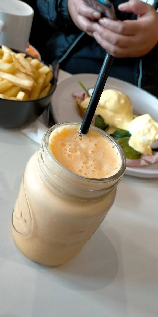 Fresh Orange Juice, Urban Chill Cafe
